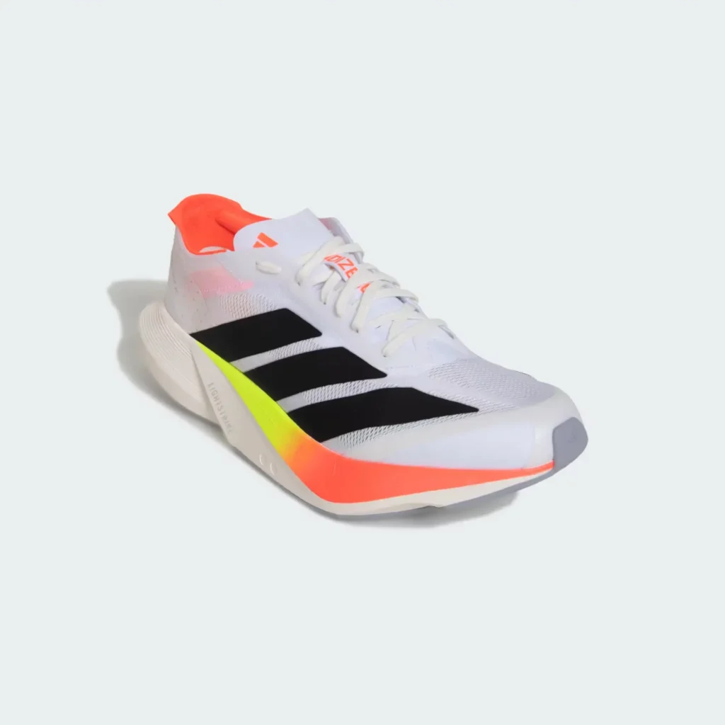 Imagem de uma vista fronta do Tênis Masculino Adidas Adizero Drive RC M